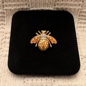 Joan Rivers Gold Tone Bee Brooch with Clear Rhinestones